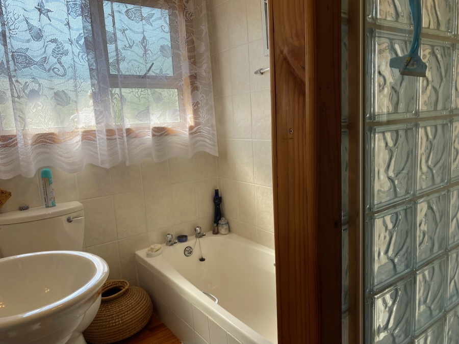 7 Bedroom Property for Sale in Cintsa East Eastern Cape